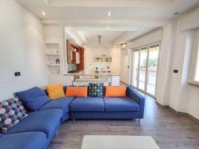 Ampio Quadrilocale 8 Pax vista mare